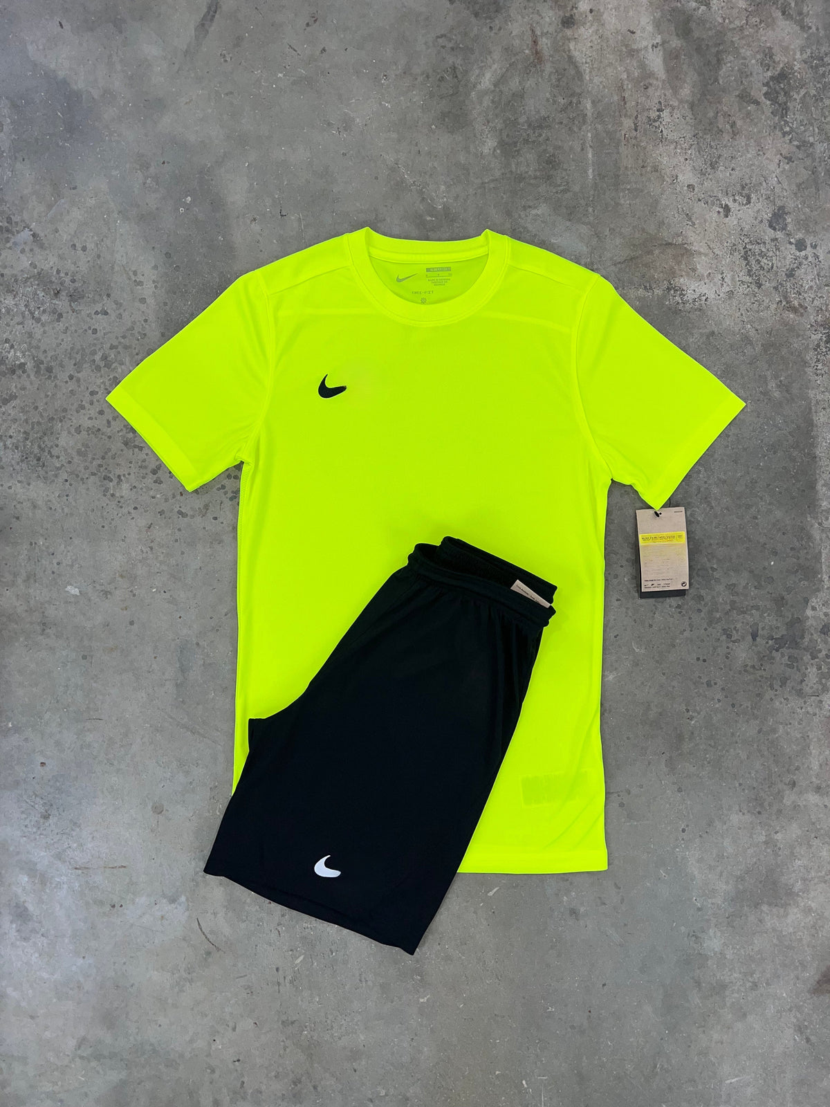 green & black set