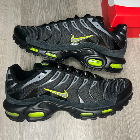 n neon black